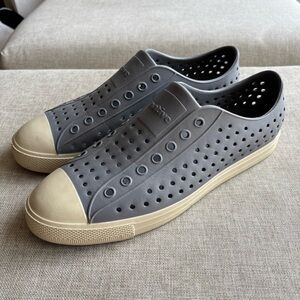 Native Unisex Adults Jefferson Water Shoe Men 9 Women’s 11 Waterproof Grey